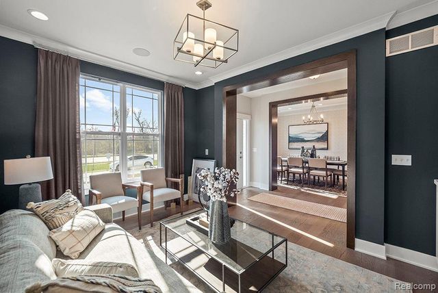 13696 Eagles Way Drive, Shelby, MI 48315