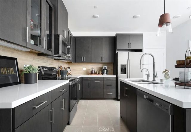 3541 S. Eichler Paseo 26, Ontario, CA 91761