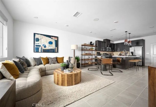 3541 S. Eichler Paseo 26, Ontario, CA 91761