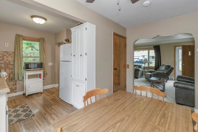 2087 Eldridge Avenue E, North Saint Paul, MN 55109