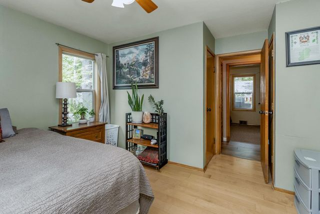 2087 Eldridge Avenue E, North Saint Paul, MN 55109