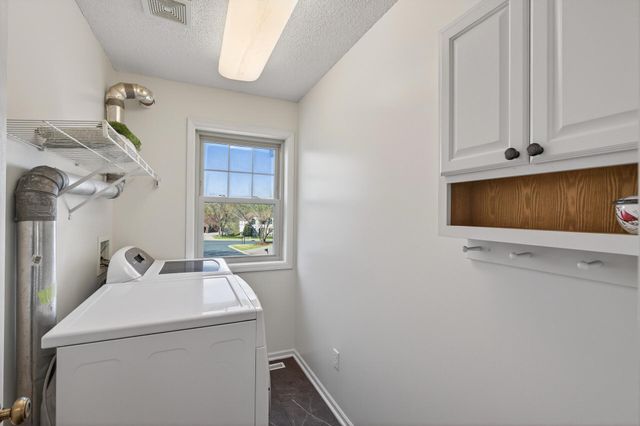 6350 Bachman Circle, Inver Grove Heights, MN 55077