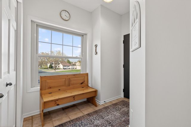 6350 Bachman Circle, Inver Grove Heights, MN 55077