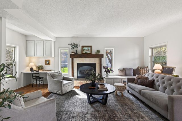 6350 Bachman Circle, Inver Grove Heights, MN 55077