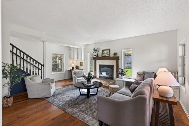 6350 Bachman Circle, Inver Grove Heights, MN 55077