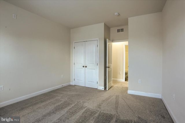 682 WHITETAIL DR, Hummelstown, PA 17036