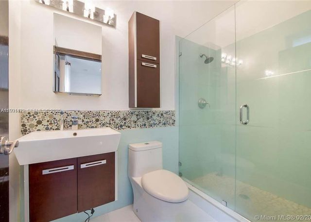 8164 SW 171st St, Palmetto Bay, FL 33157