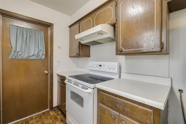 200 E Beech Avenue, Yukon, OK 73099