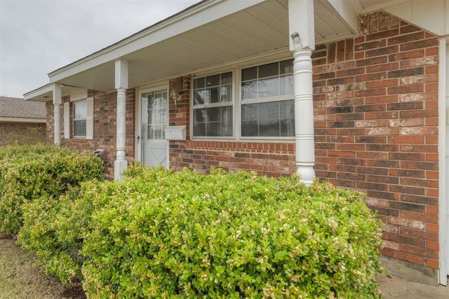 200 E Beech Avenue, Yukon, OK 73099