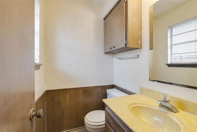 200 E Beech Avenue, Yukon, OK 73099