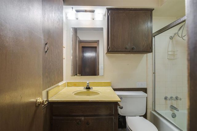 200 E Beech Avenue, Yukon, OK 73099