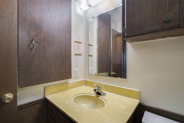 200 E Beech Avenue, Yukon, OK 73099