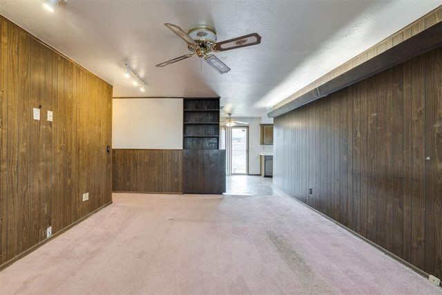 200 E Beech Avenue, Yukon, OK 73099