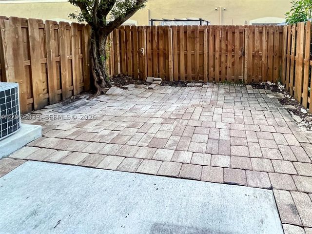 8245 NW 108th Ave 8-15, Doral, FL 33178