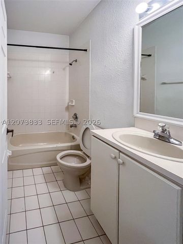 8245 NW 108th Ave 8-15, Doral, FL 33178