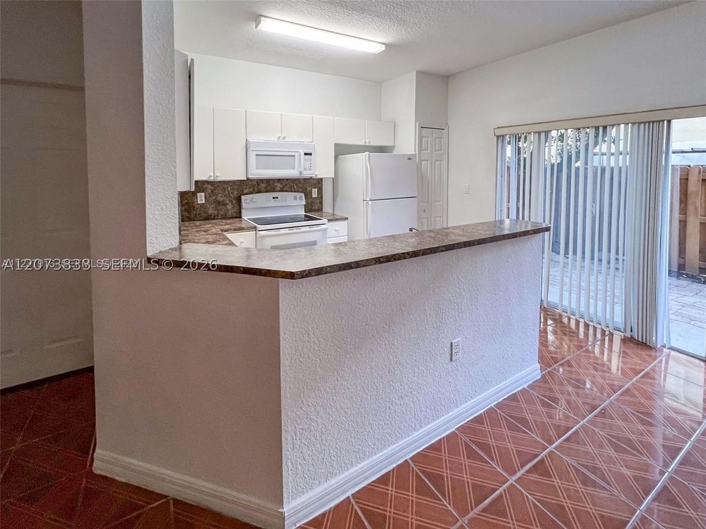 8245 NW 108th Ave 8-15, Doral, FL 33178