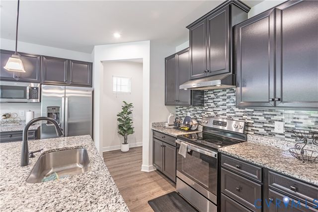 1943 Enon Station Dr, Chester, VA 23836