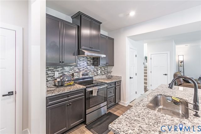 1943 Enon Station Dr, Chester, VA 23836