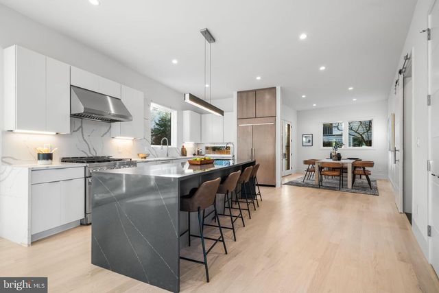 4810 3RD ST N, Arlington, VA 22203