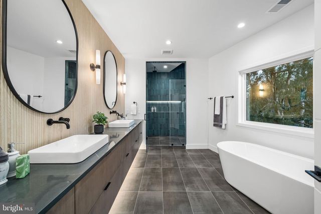 4810 3RD ST N, Arlington, VA 22203