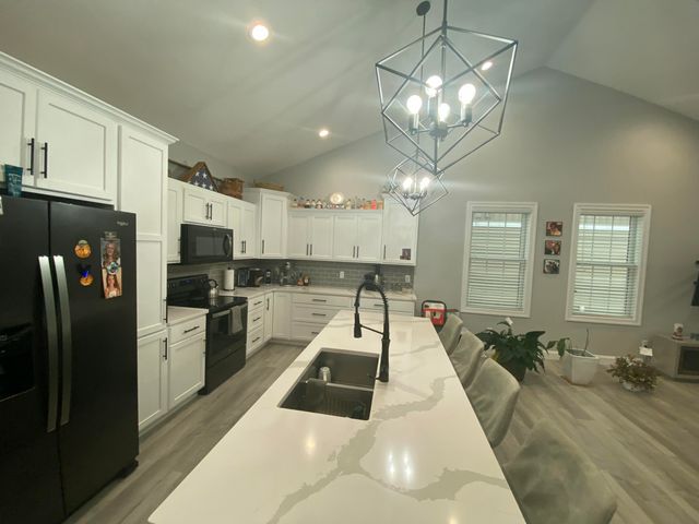 118 E Sheridan Street, Fremont City, MI 49412