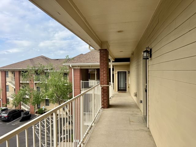 800 Woodland St Apt 304, Nashville, TN 37206