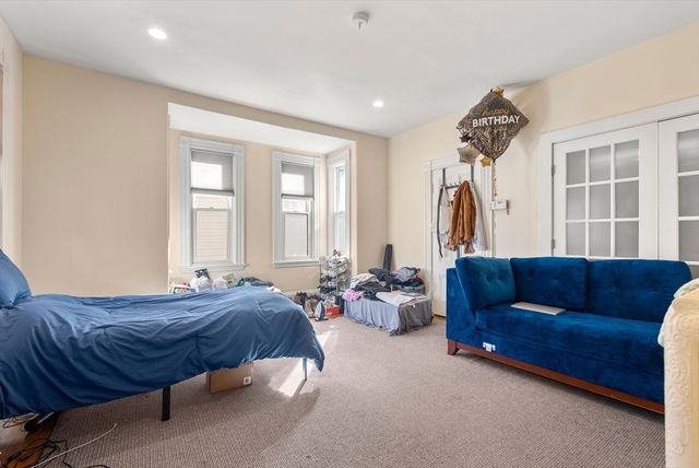8 Franklin St 2, Somerville, MA 02145
