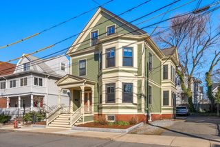 8 Franklin St 2, Somerville, MA 02145