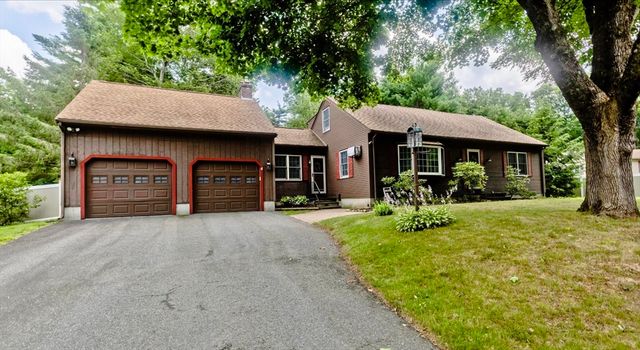4 Caroline Cir, Palmer, MA 01069