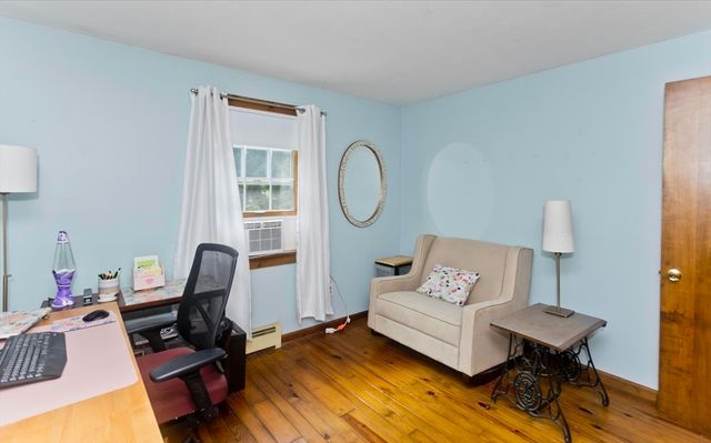 4 Caroline Cir, Palmer, MA 01069