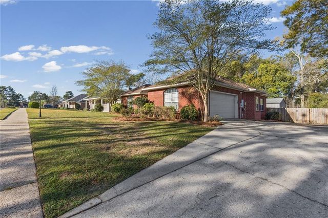 1630 Pine Station Road E, Mobile, AL 36695