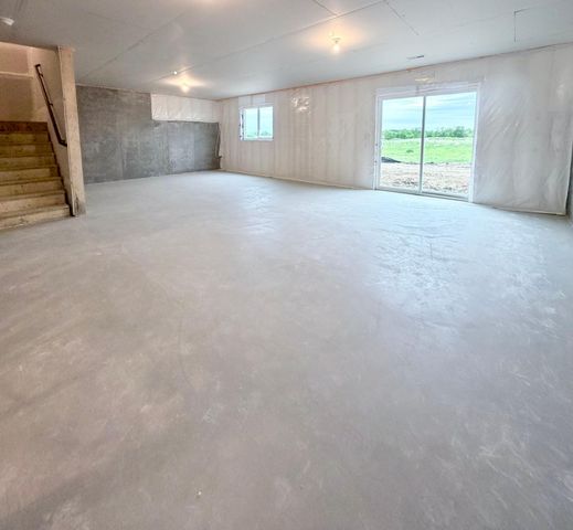 3135 Jandura Avenue NE, Saint Michael, MN 55376
