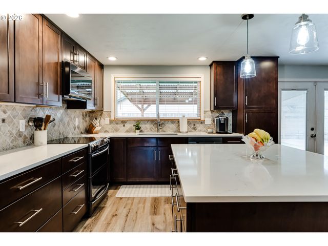 3924 JOSH St, Eugene, OR 97402