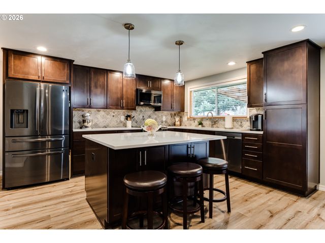 3924 JOSH St, Eugene, OR 97402