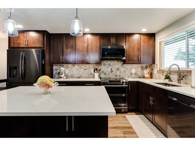 3924 JOSH St, Eugene, OR 97402