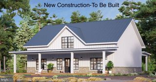 409 HUNTERS FARM RD, Henryville, PA 18332