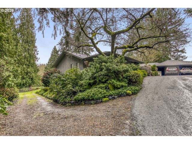 1000 FOREST MEADOWS Way, Lake Oswego, OR 97034