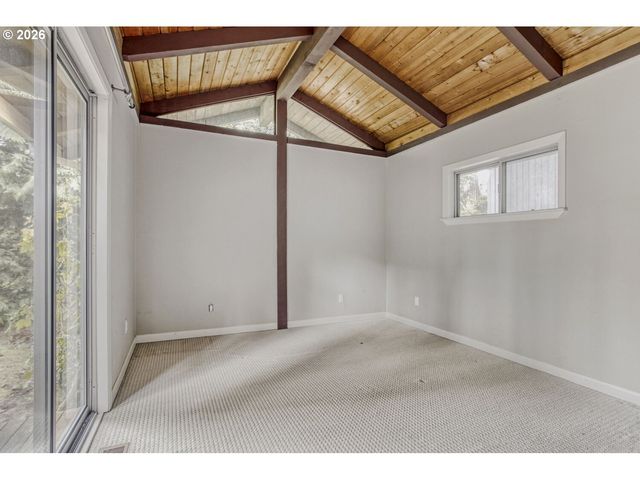 1000 FOREST MEADOWS Way, Lake Oswego, OR 97034