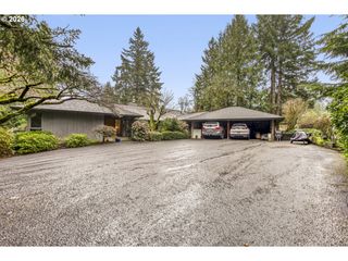 1000 FOREST MEADOWS Way, Lake Oswego, OR 97034