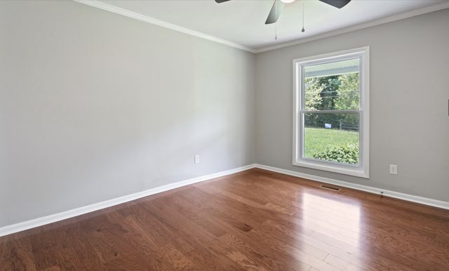 11065 New cut off Rd, Bon Aqua, TN 37025