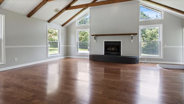 11065 New cut off Rd, Bon Aqua, TN 37025