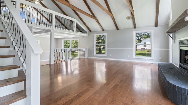 11065 New cut off Rd, Bon Aqua, TN 37025