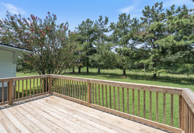 11065 New cut off Rd, Bon Aqua, TN 37025