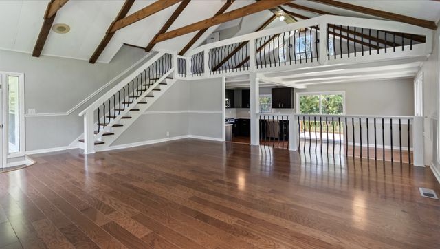 11065 New cut off Rd, Bon Aqua, TN 37025