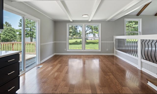 11065 New cut off Rd, Bon Aqua, TN 37025