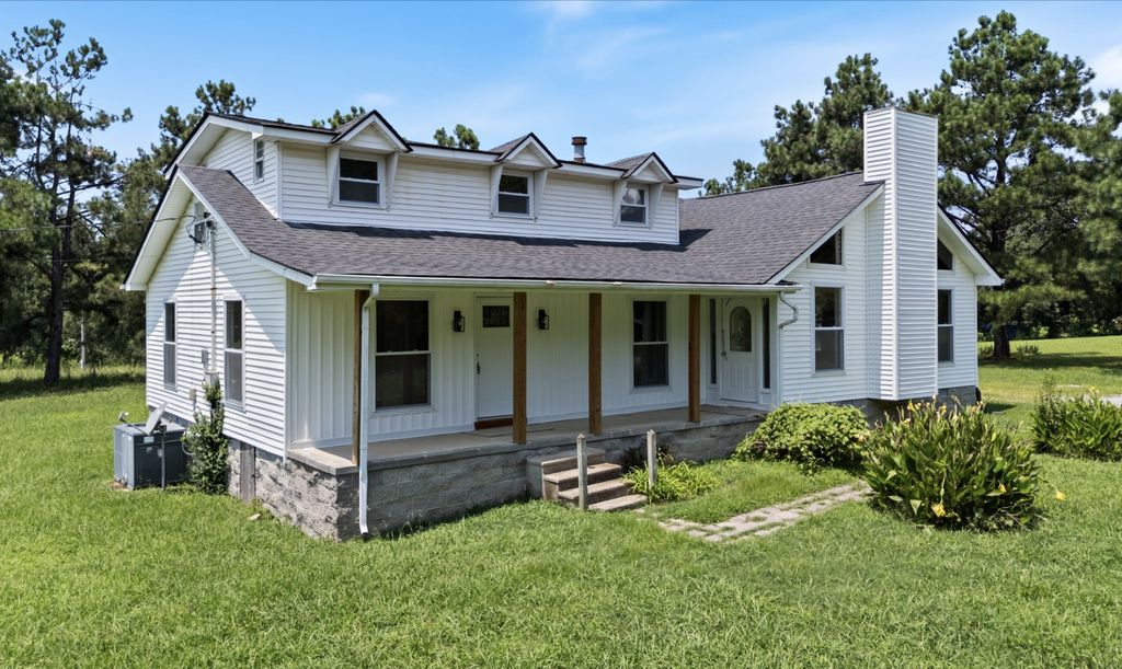 11065 New cut off Rd, Bon Aqua, TN 37025