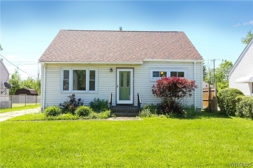 105 Nokomis Parkway, Cheektowaga, NY 14225