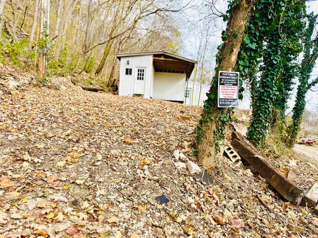 467 Rivervale Cabin Road, Bedford, IN 47421