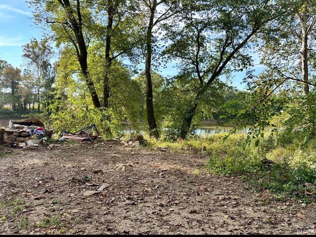 467 Rivervale Cabin Road, Bedford, IN 47421