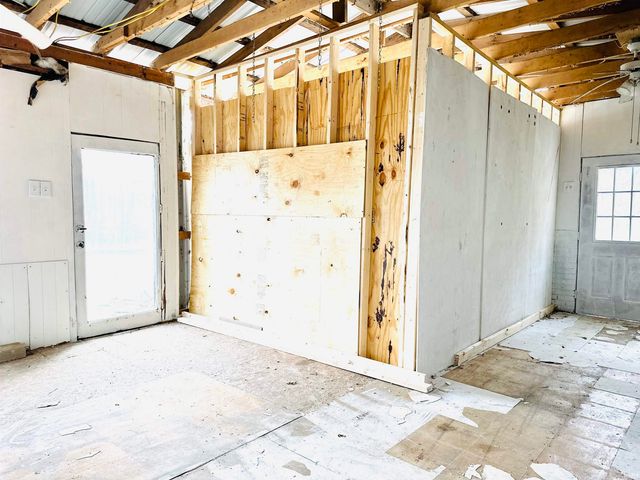 467 Rivervale Cabin Road, Bedford, IN 47421